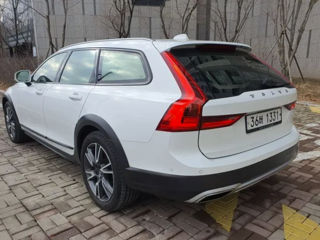 Volvo V90 foto 2