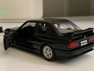 BMW M3 colecție 1:38 foto 2