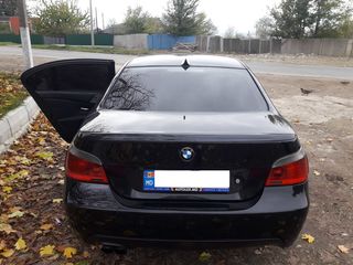 BMW 5 Series foto 4