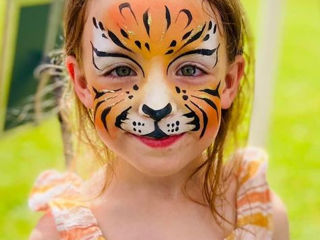 Pictez copii la matinee. Бодиарт на лице. Аквагрим. Face painting. Desene pe față. foto 4