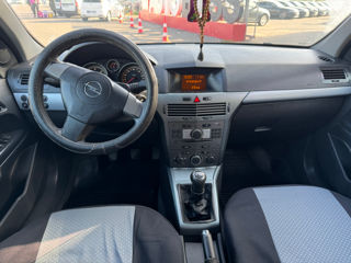 Opel Astra foto 8