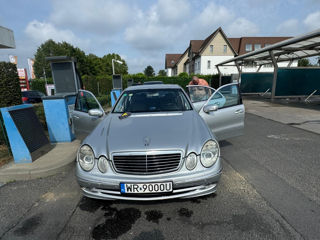 Mercedes E-Class foto 1