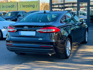 Ford Fusion foto 5