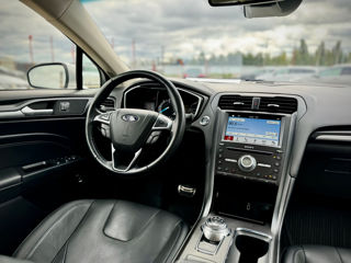 Ford Fusion foto 13