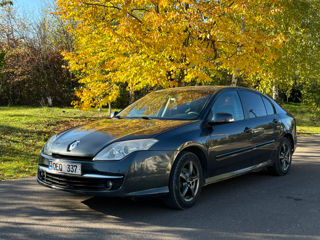 Renault Laguna foto 2