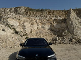 BMW 5 Series foto 3