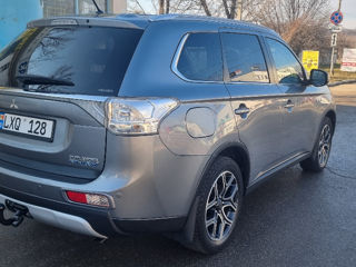 Mitsubishi Outlander foto 7