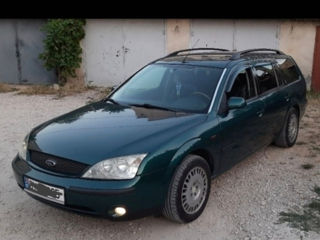 Ford Mondeo foto 2