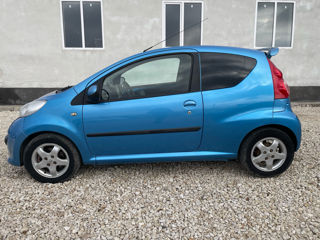 Peugeot 107 foto 9