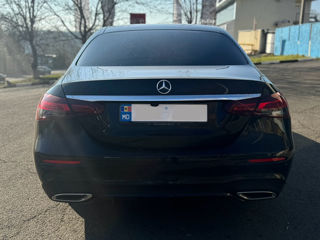 Mercedes E-Class foto 2