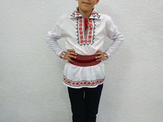 Costum national  brodat la comanda  pentru copii pina la 12 ani ,livrare toata  Moldova foto 1