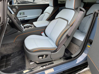 Rolls-Royce Spectre foto 7