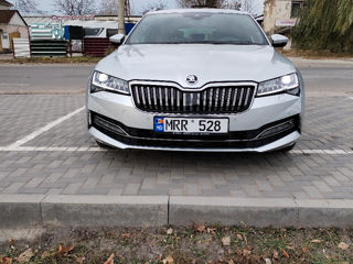 Skoda Superb foto 2