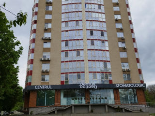 Apartament cu 2 camere, 47 m², Centru, Chișinău foto 2