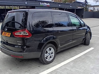 Ford Galaxy foto 4