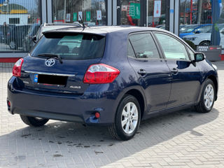 Toyota Auris foto 4