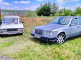 Mercedes Series (W124) foto 4