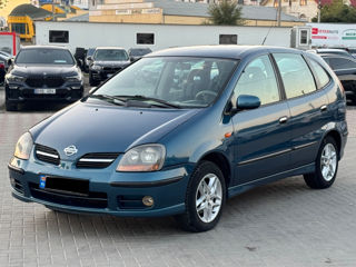 Nissan Almera Tino