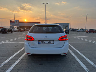 Peugeot 308 foto 3