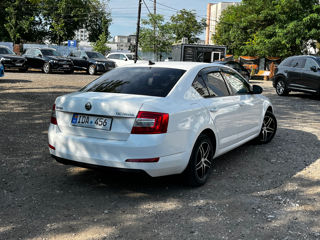 Skoda Octavia foto 4