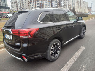 Mitsubishi Outlander foto 6