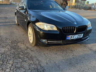 BMW 5 Series foto 2