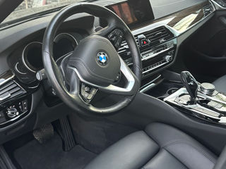 BMW 5 Series foto 6