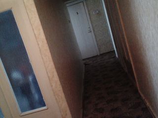 apartament cu 3 odai pret negociabil foto 2