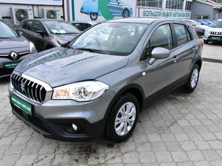 Suzuki S-Cross foto 1