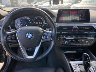 BMW 5 Series foto 9