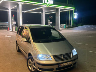 Volkswagen Sharan foto 6