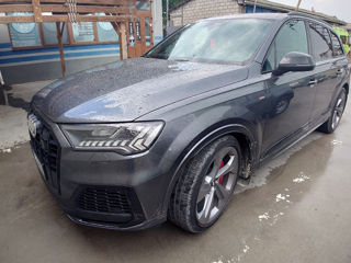 Audi SQ7 foto 11