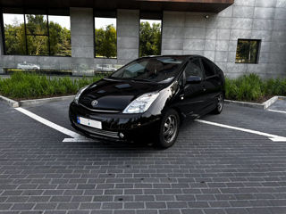 Toyota Prius foto 1