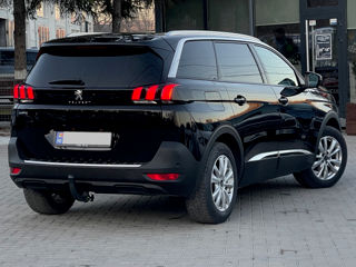 Peugeot 5008 foto 3