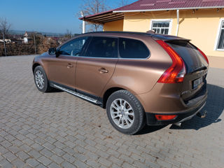 Volvo XC60 foto 2