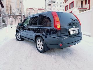 Nissan X-Trail foto 9