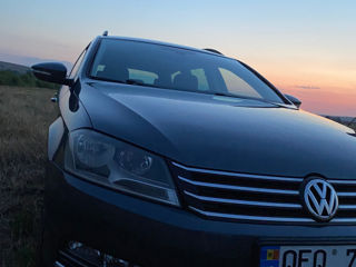 Volkswagen Passat foto 3