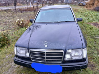 Mercedes E-Class foto 3