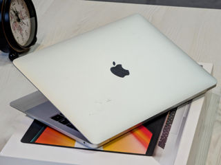 MacBook Air Retina 2019 (Core i5 8210Y/8Gb Ram/128Gb SSD/UHD Graphics/13.3" Retina) foto 9