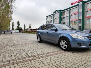 KIA Ceed Sw foto 2