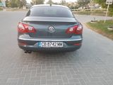 Volkswagen Passat CC foto 1