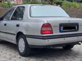 Nissan Sunny foto 4