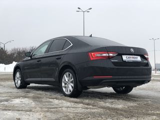 Skoda Superb 2018 car4rent. foto 2