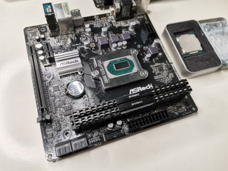 ASRock H310CM-DVS QQLT i7-8700k foto 2