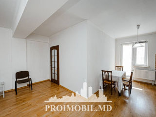 Apartament cu 2 camere, 55 m², Centru, Chișinău foto 3
