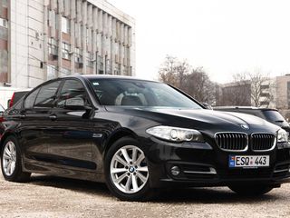 BMW 5 Series foto 2