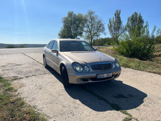 Mercedes E-Class foto 8