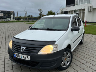 Dacia Logan foto 1