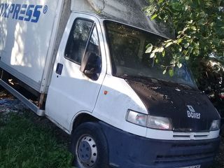 Peugeot Boxer 233 foto 1