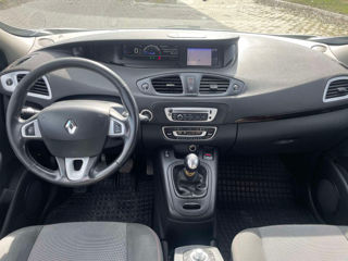 Renault Scenic foto 2